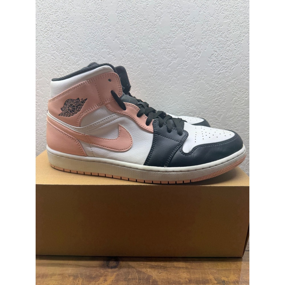 Air Jordan 1 Mid Pink, Black and White Mens Size 13 554724-133